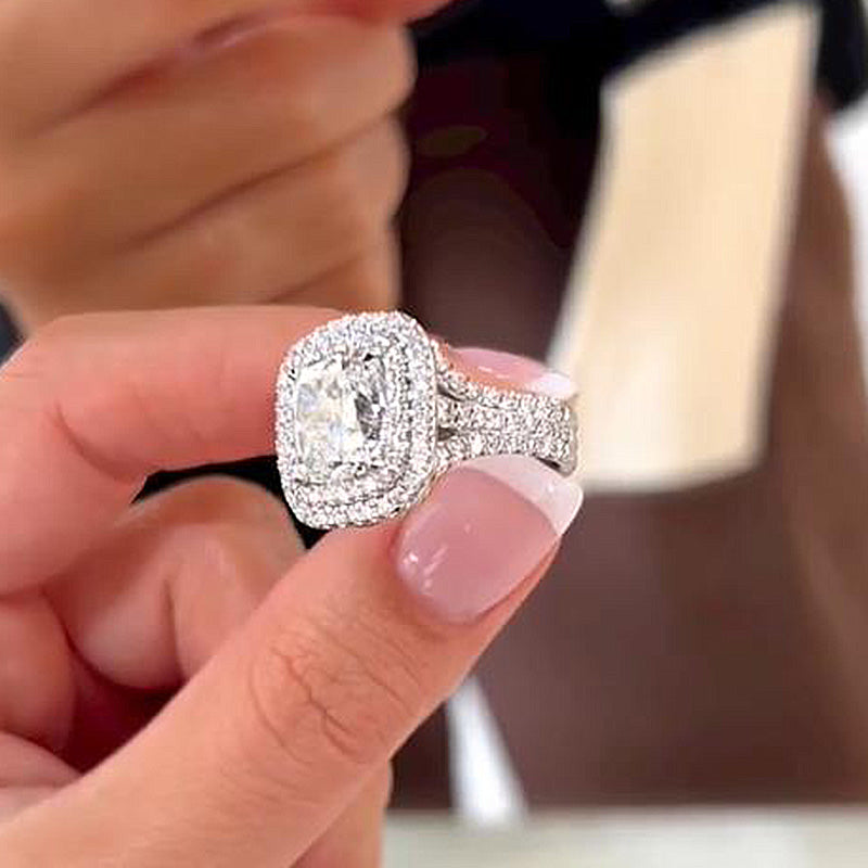 Frieda – Inel solitar cu piatră rotundă.