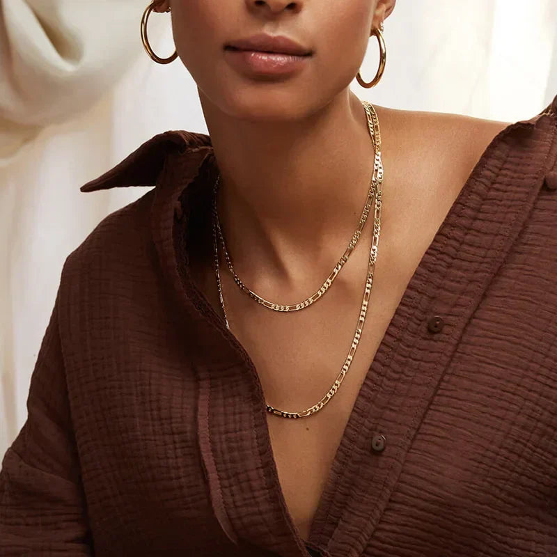 Valerie – Colier din aur cu o structură simplă a lanțului.