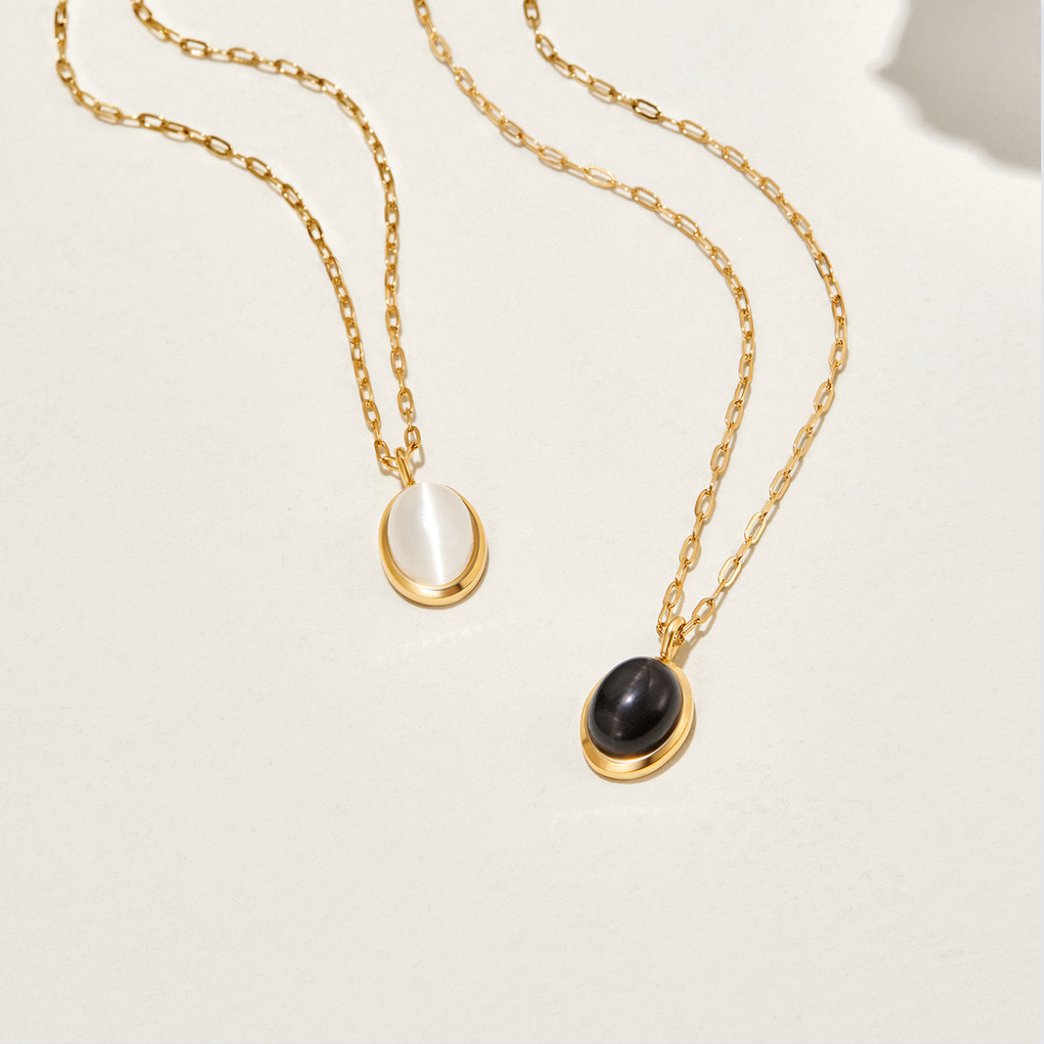 Veronika – Colier dublu din aur cu accente negre.