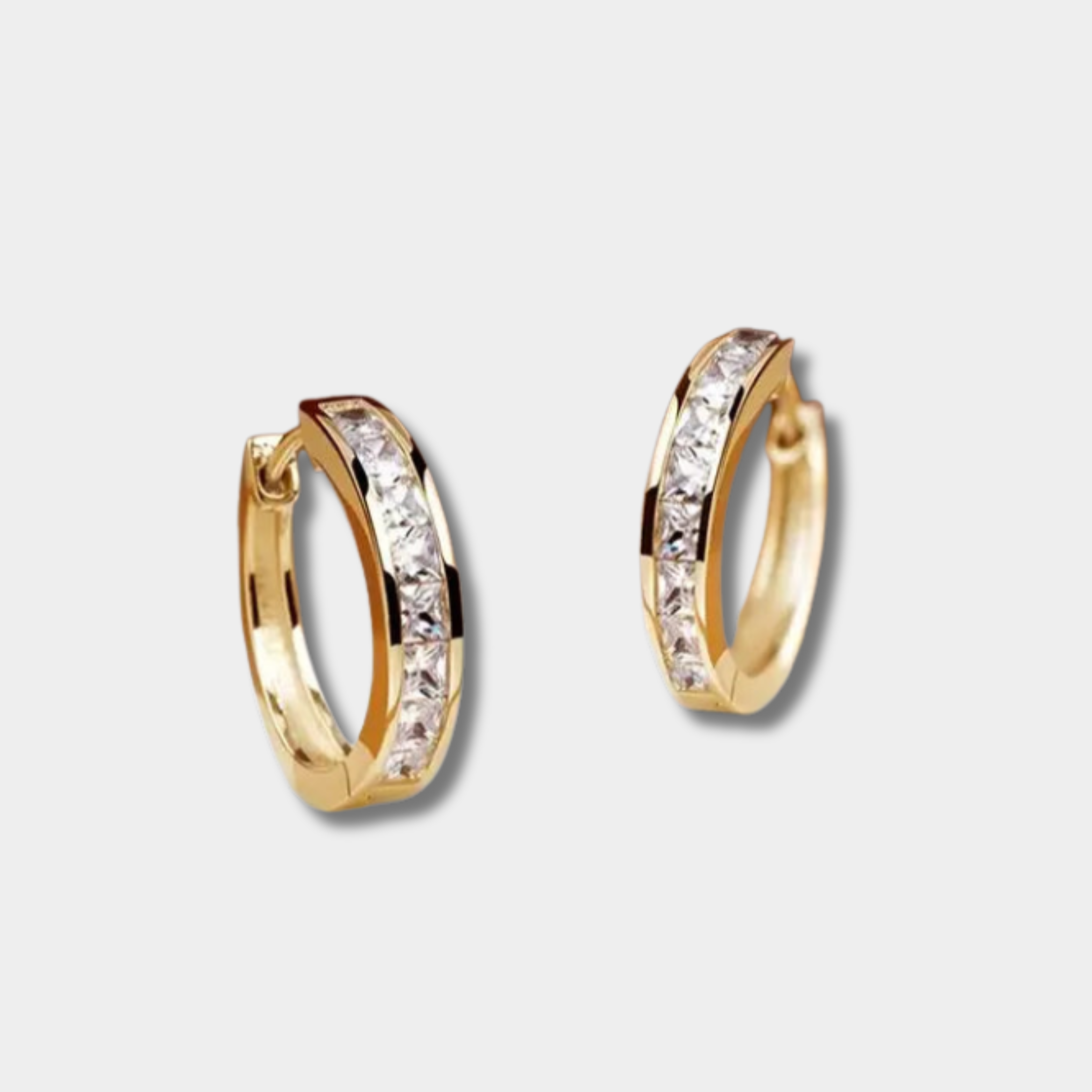 Pavlína - Cercei aurii eleganți cu cristal