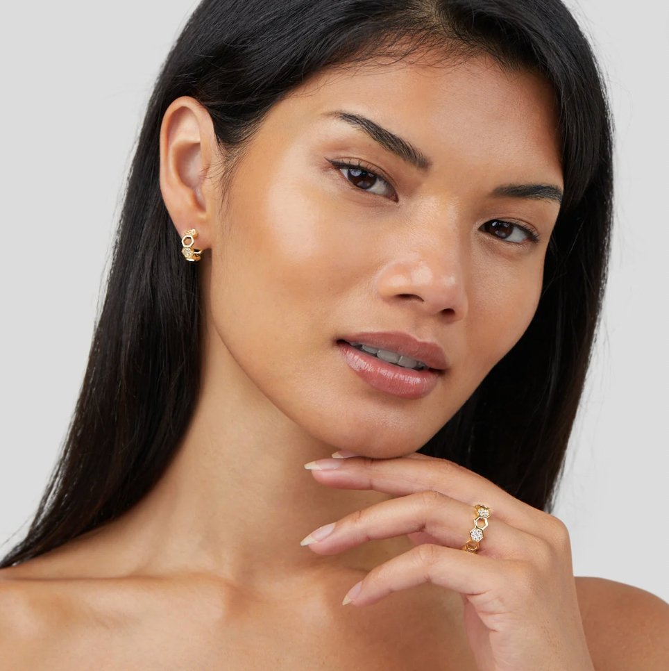 Friedrika – Inel de aur cu accent de perlă.