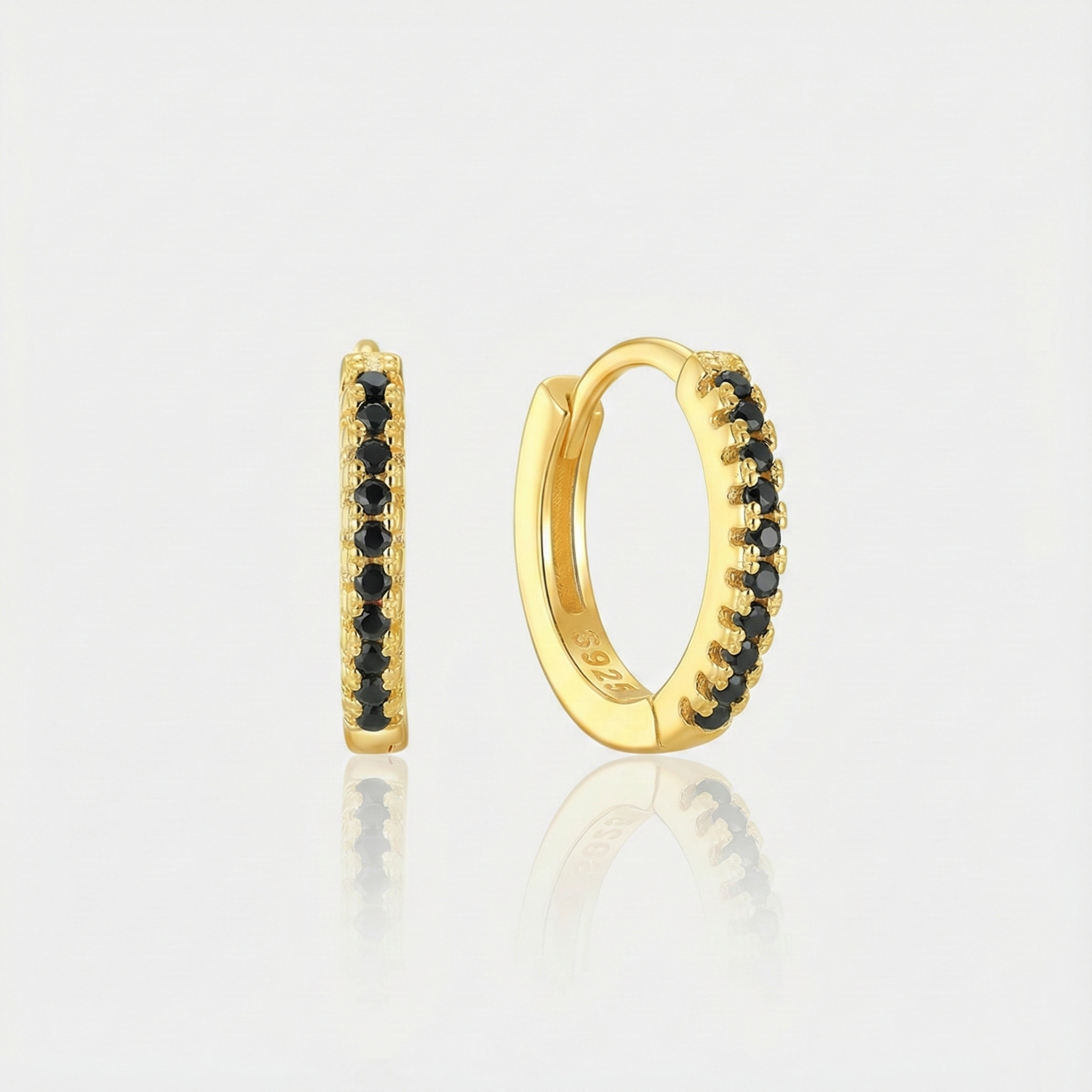 Theresia – Cercei aurii cu curbură moale