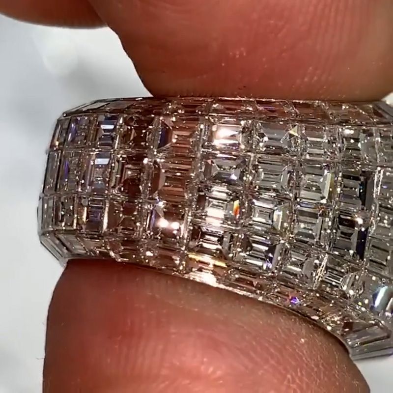 Anna-Lena – Inel din argint cu diamant tăiat rotund.